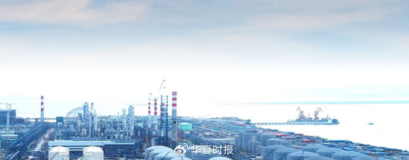 图为恒逸石化生产基地。图源：公司官网